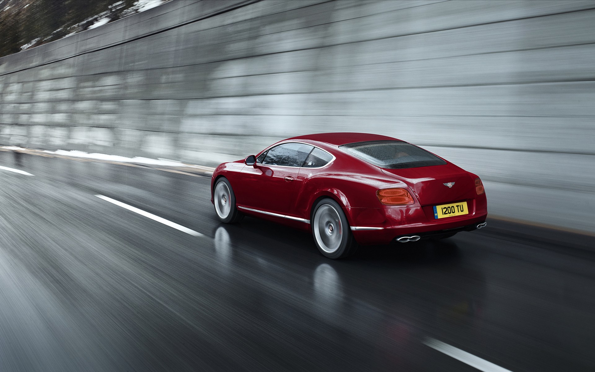 宾利欧陆GT V8-03.jpg